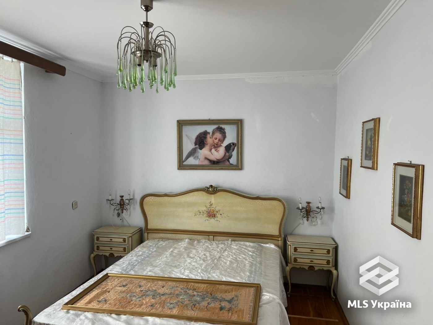 Будинки/Котедж - м. Заставна - 5 кімн., 202 м²