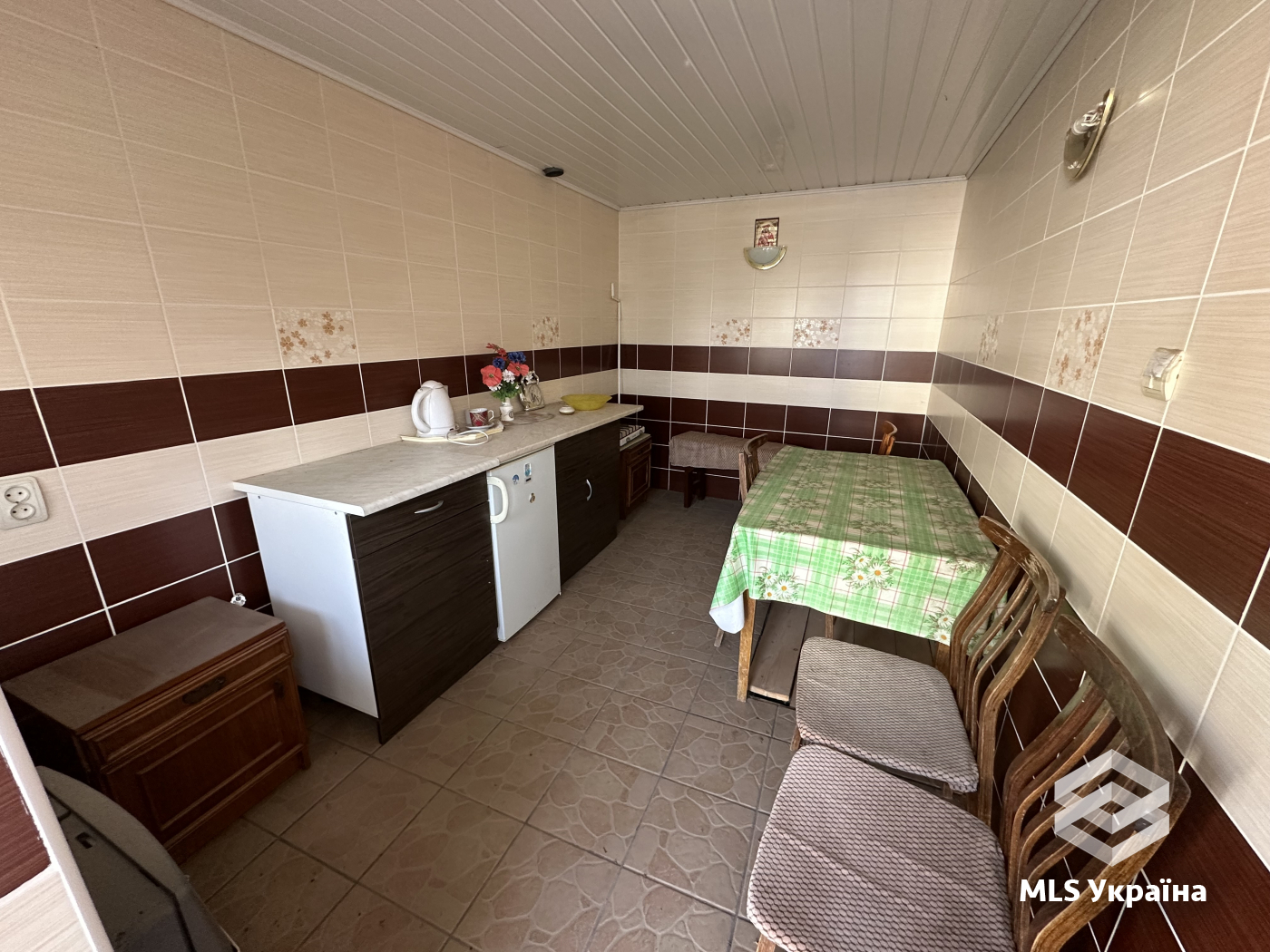 Будинки/Котедж - с. Лашківка - 6 кімн., 207 м²