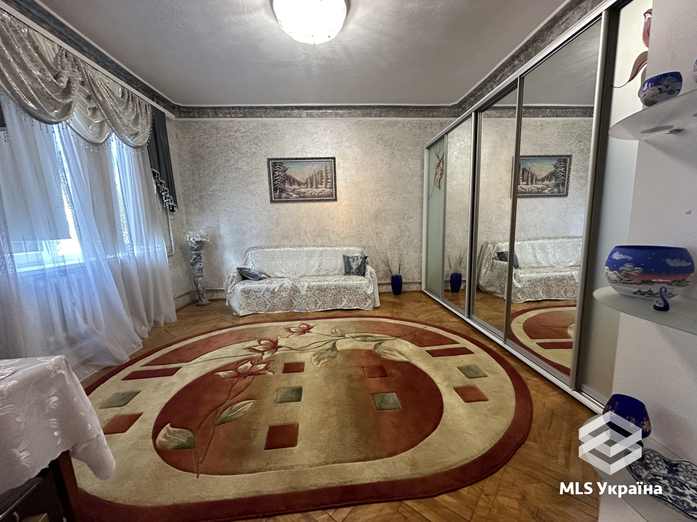 Будинки/Котедж - с. Лашківка - 6 кімн., 207 м²