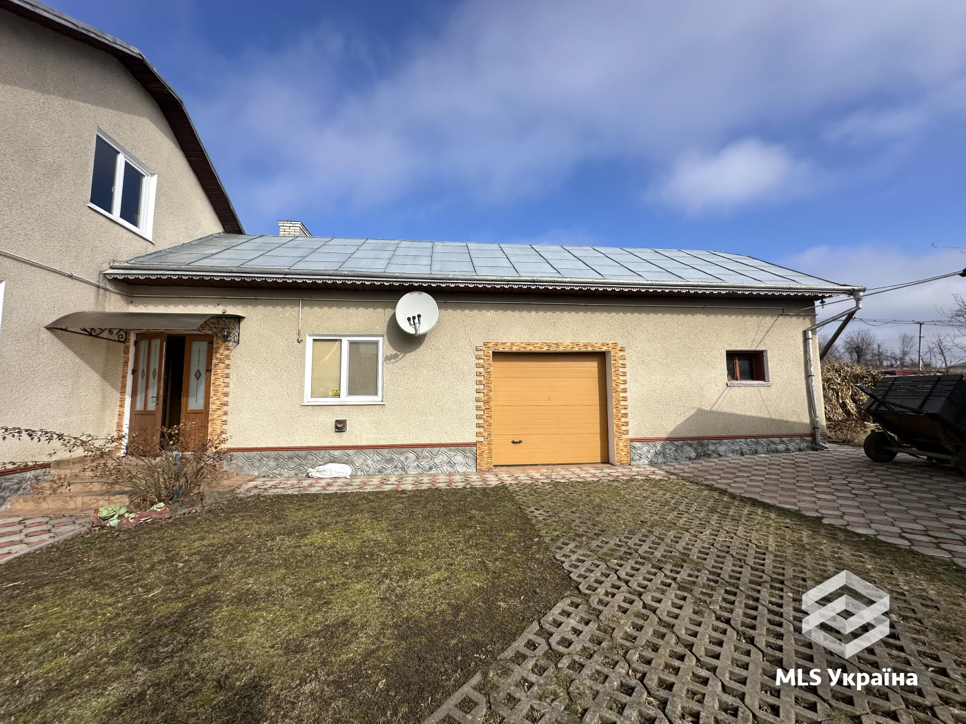 Будинки/Котедж - с. Лашківка - 6 кімн., 207 м²