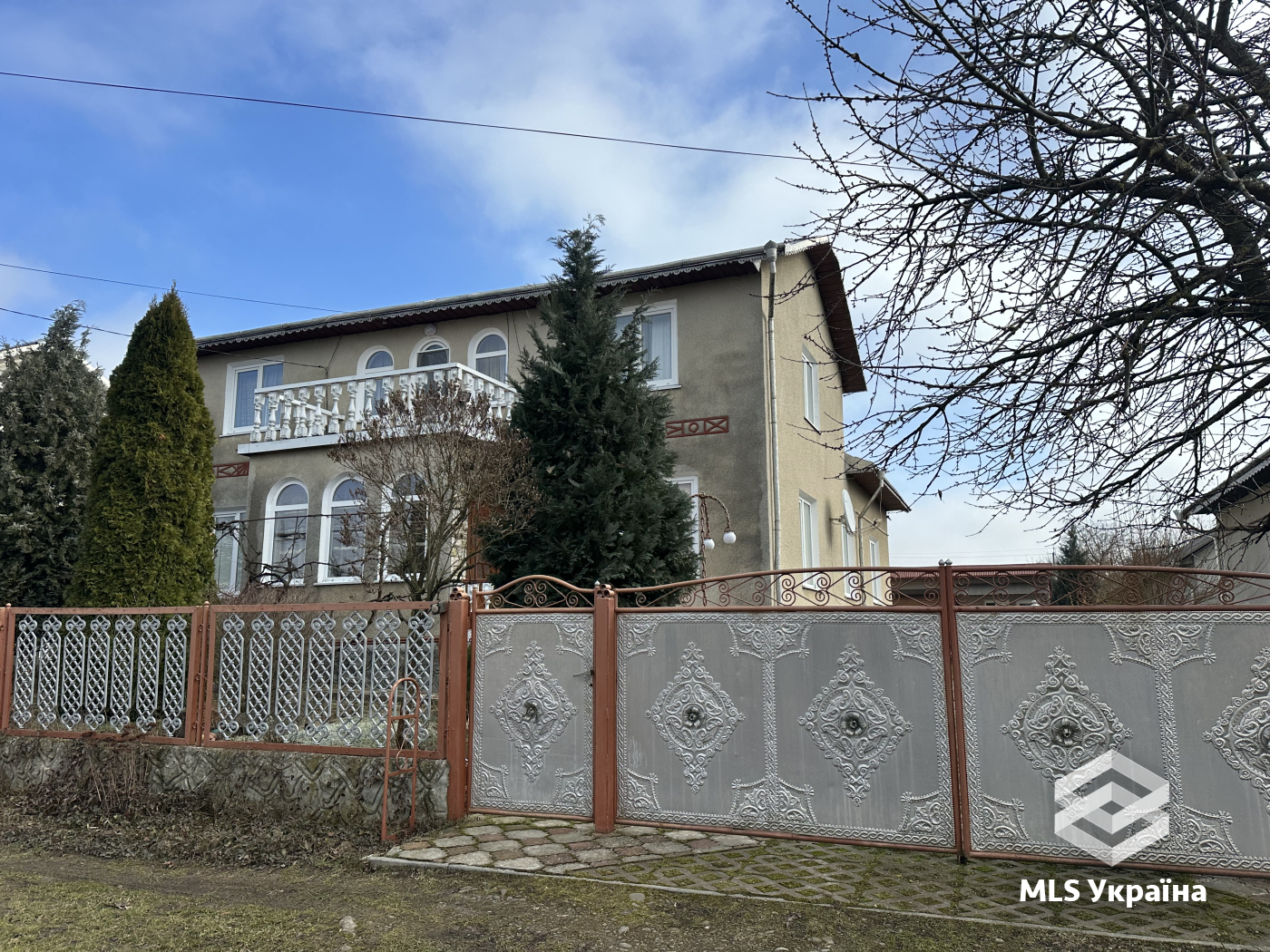 Будинки/Котедж - с. Лашківка - 6 кімн., 207 м²