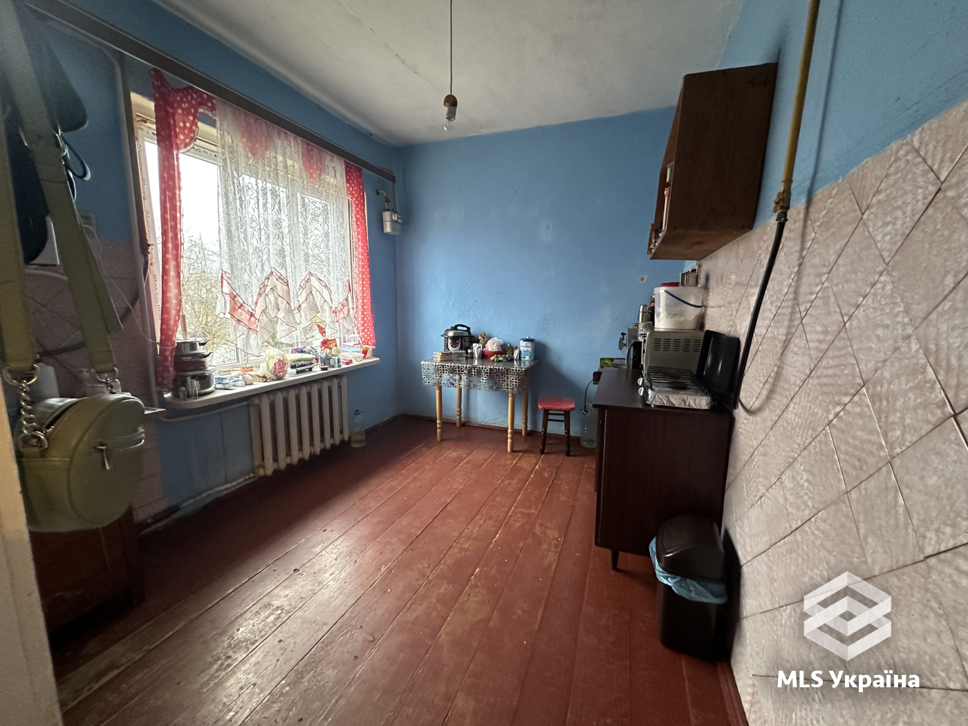 Будинки/Котедж - Глибока - 6 кімн., 276 м²