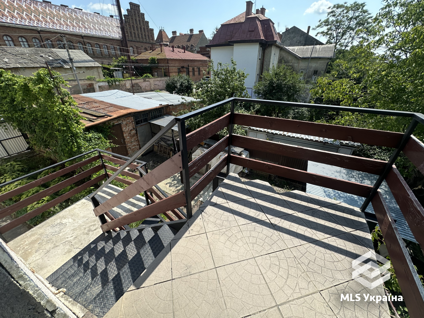 Квартири - м. Чернівці, Центр - 3 кімн., 106.1 м²