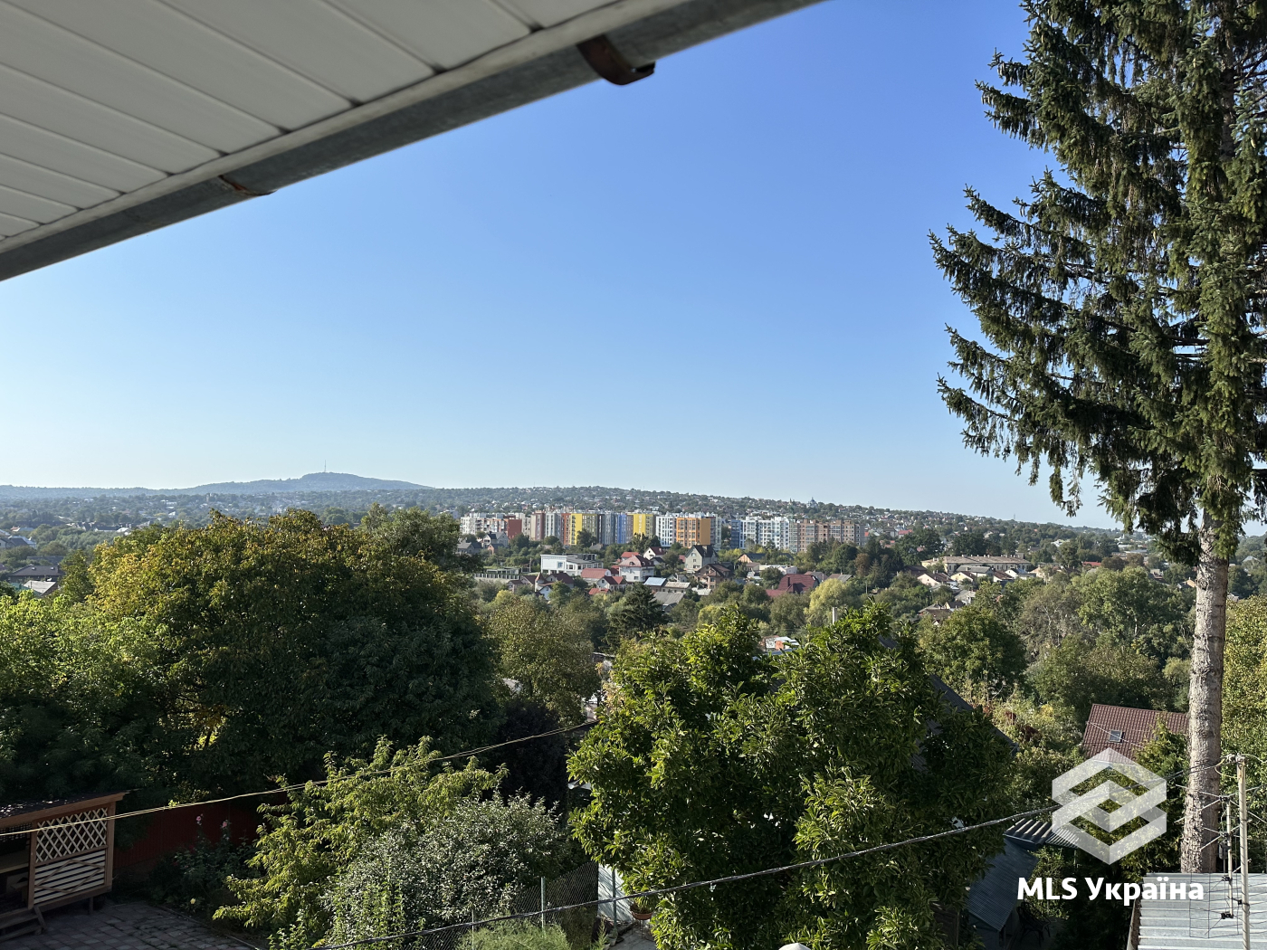 Будинки/Котедж - м. Чернівці, Центр - 5 кімн., 223 м²