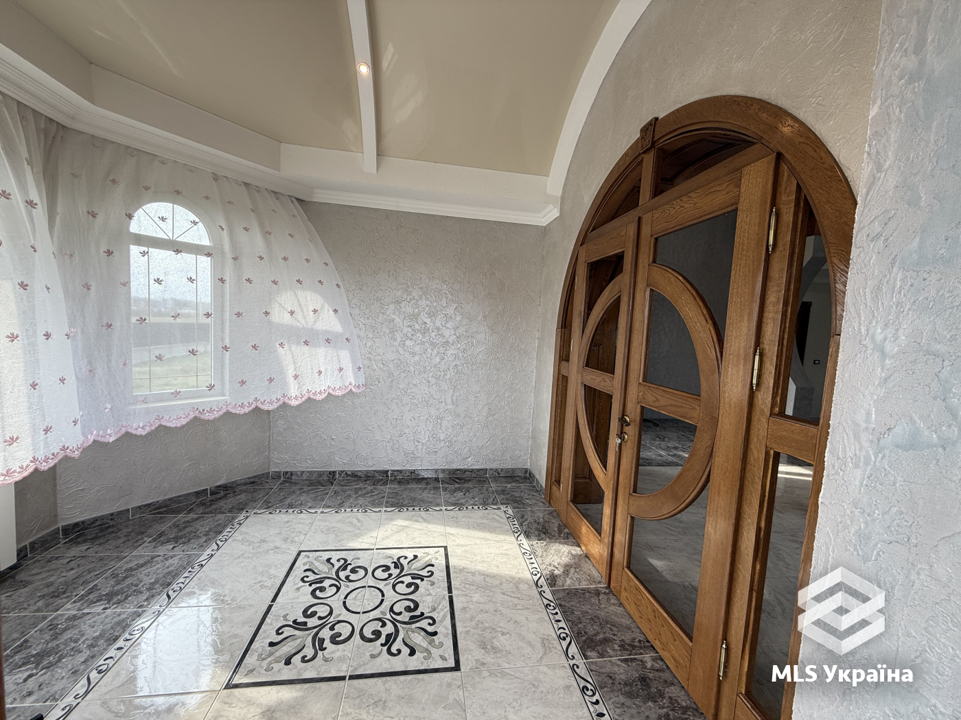 Будинки/Котедж - с. Магала, Траса на Киів - 4 кімн., 211 м²