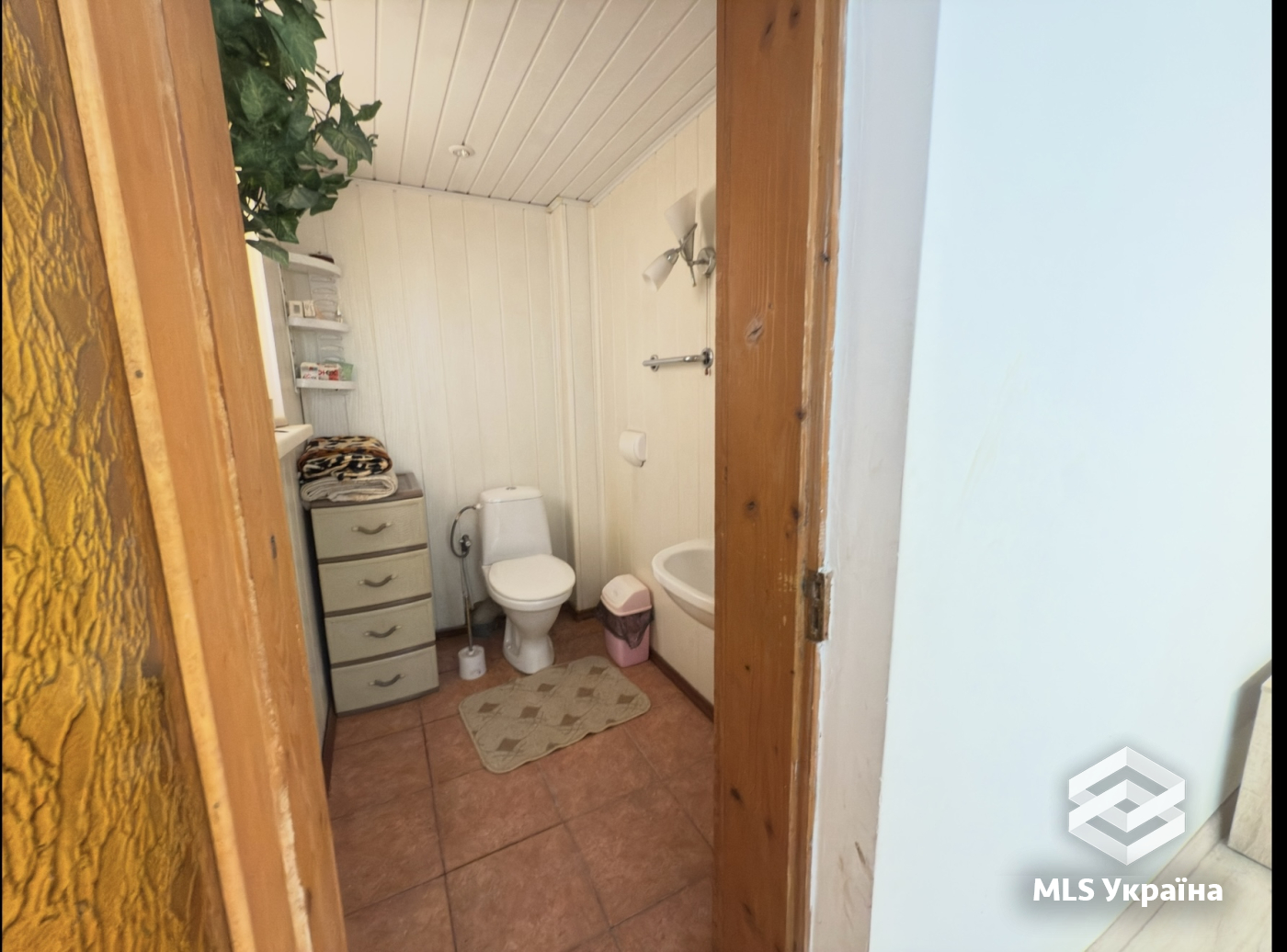 Будинки/Котедж - м. Чернівці - 5 кімн., 217 м²