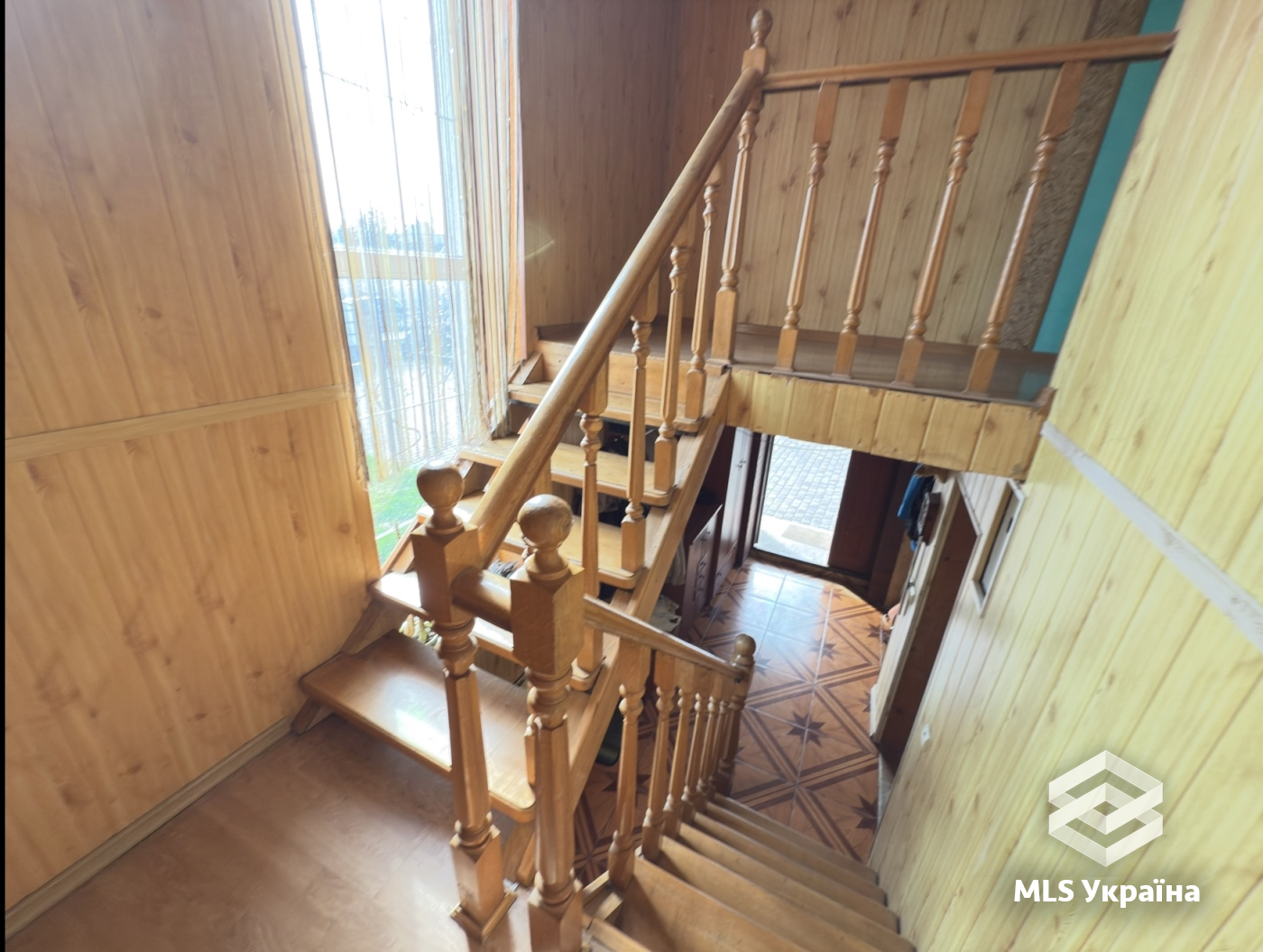 Будинки/Котедж - м. Чернівці - 5 кімн., 217 м²