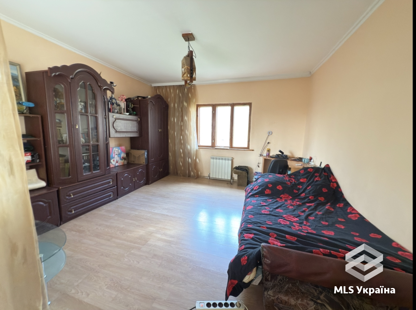 Будинки/Котедж - м. Чернівці - 5 кімн., 217 м²