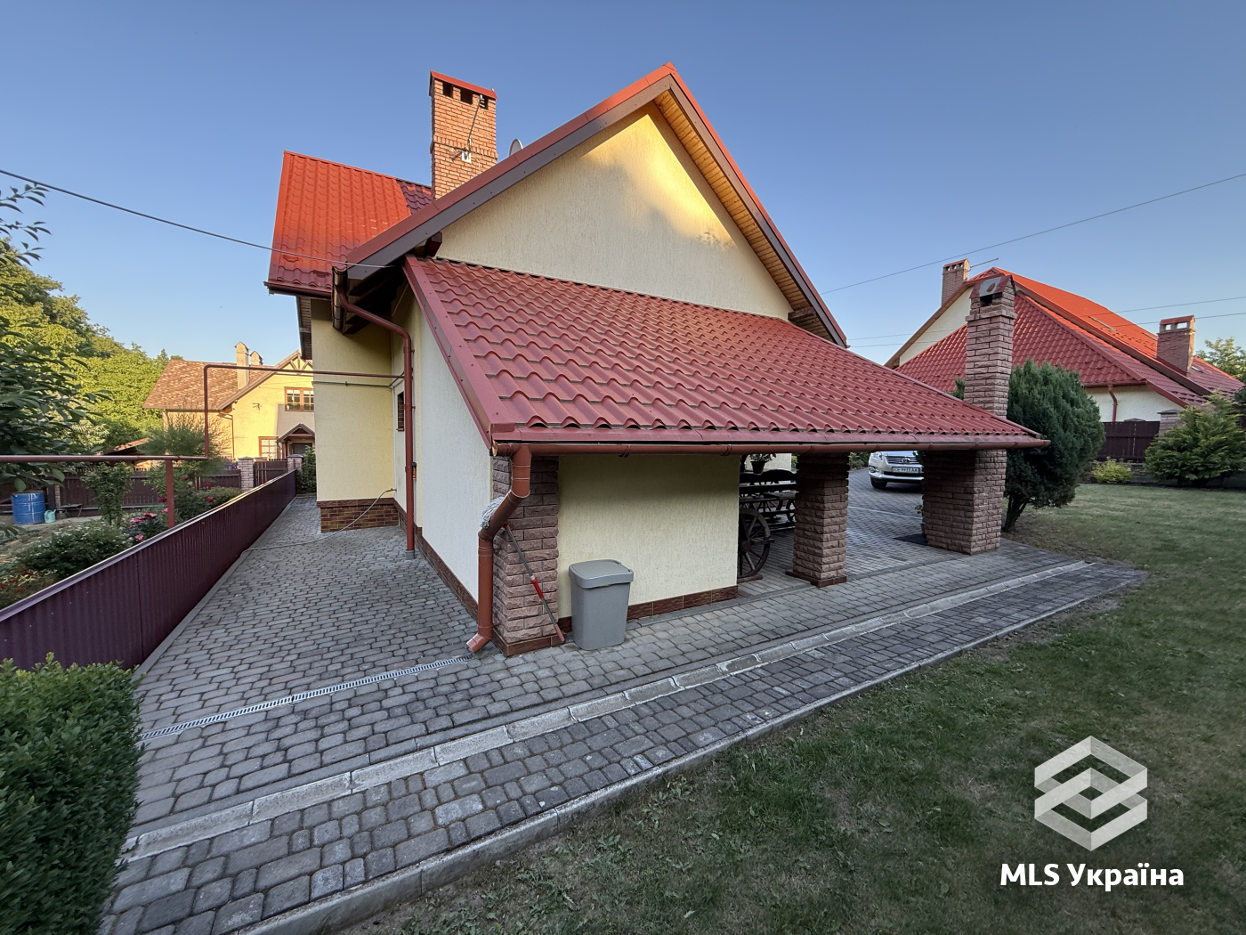 Будинки/Котедж - м. Чернівці, Сторожинецька - 3 кімн., 141 м²