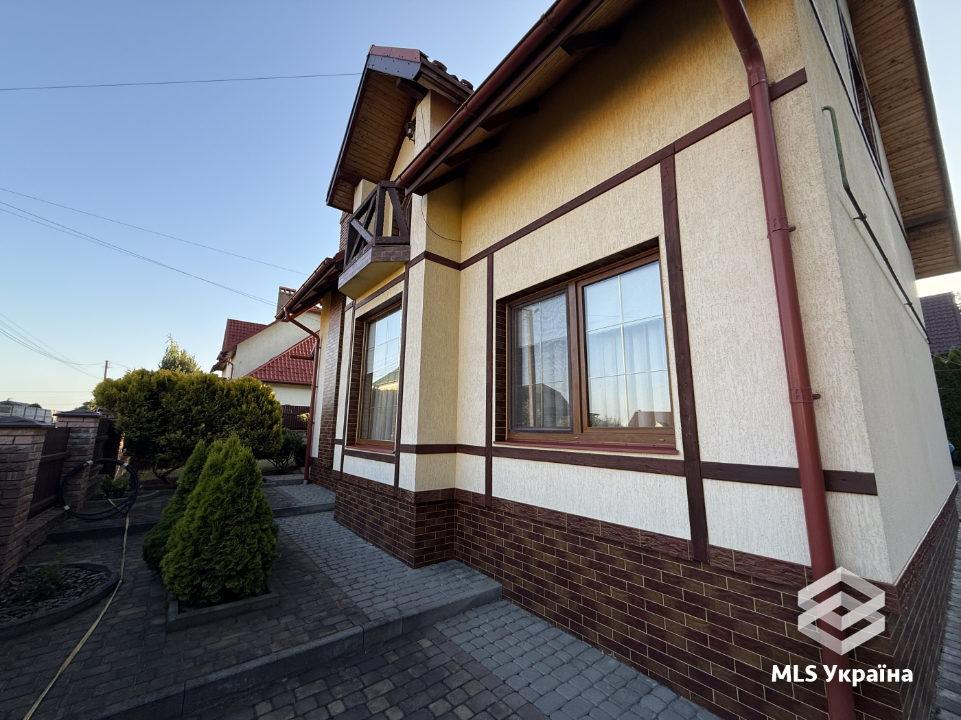 Будинки/Котедж - м. Чернівці, Сторожинецька - 3 кімн., 141 м²