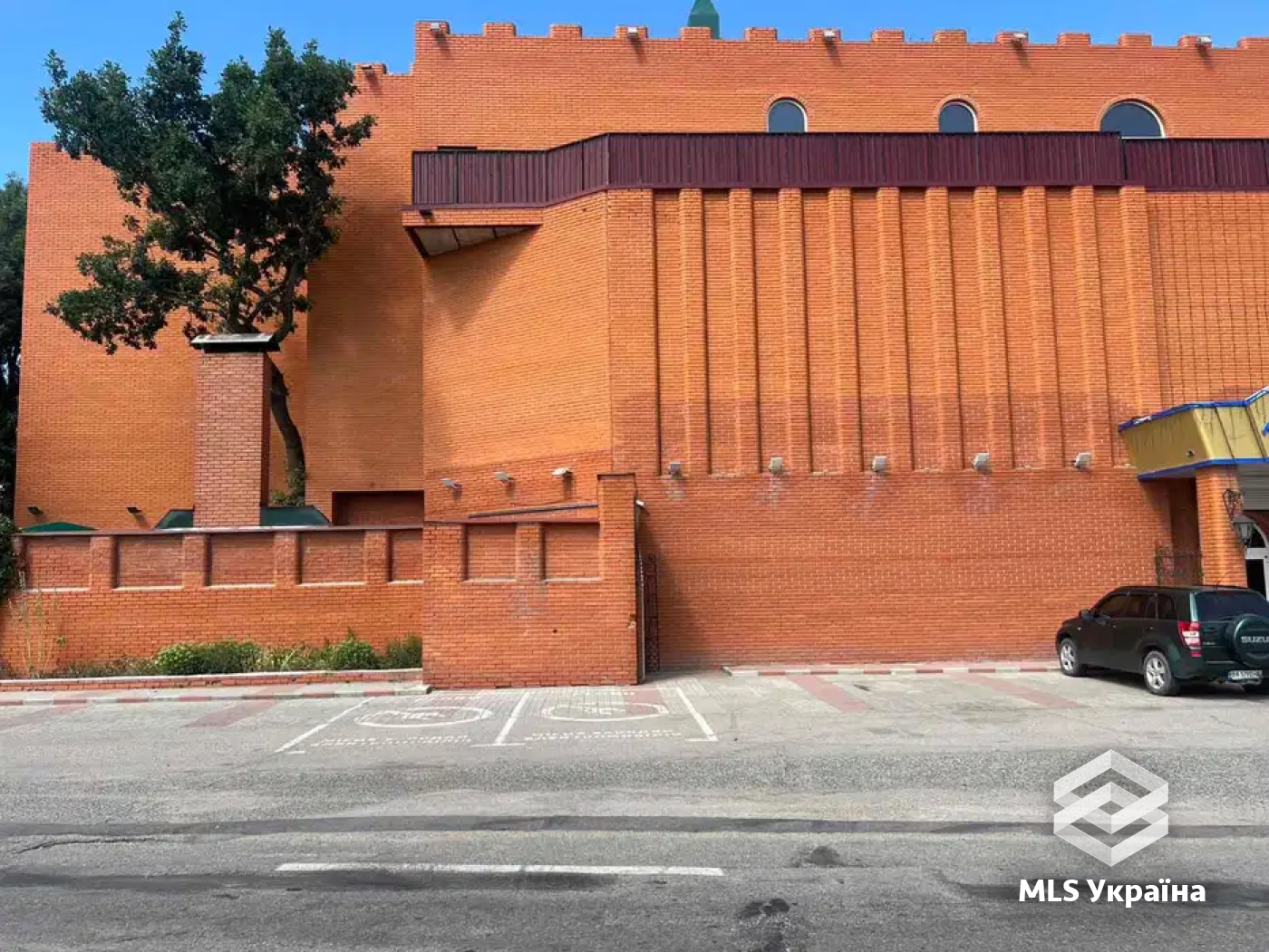 Commercial real estate at (area 9455 m²) - Atlanta.ua - photo 2