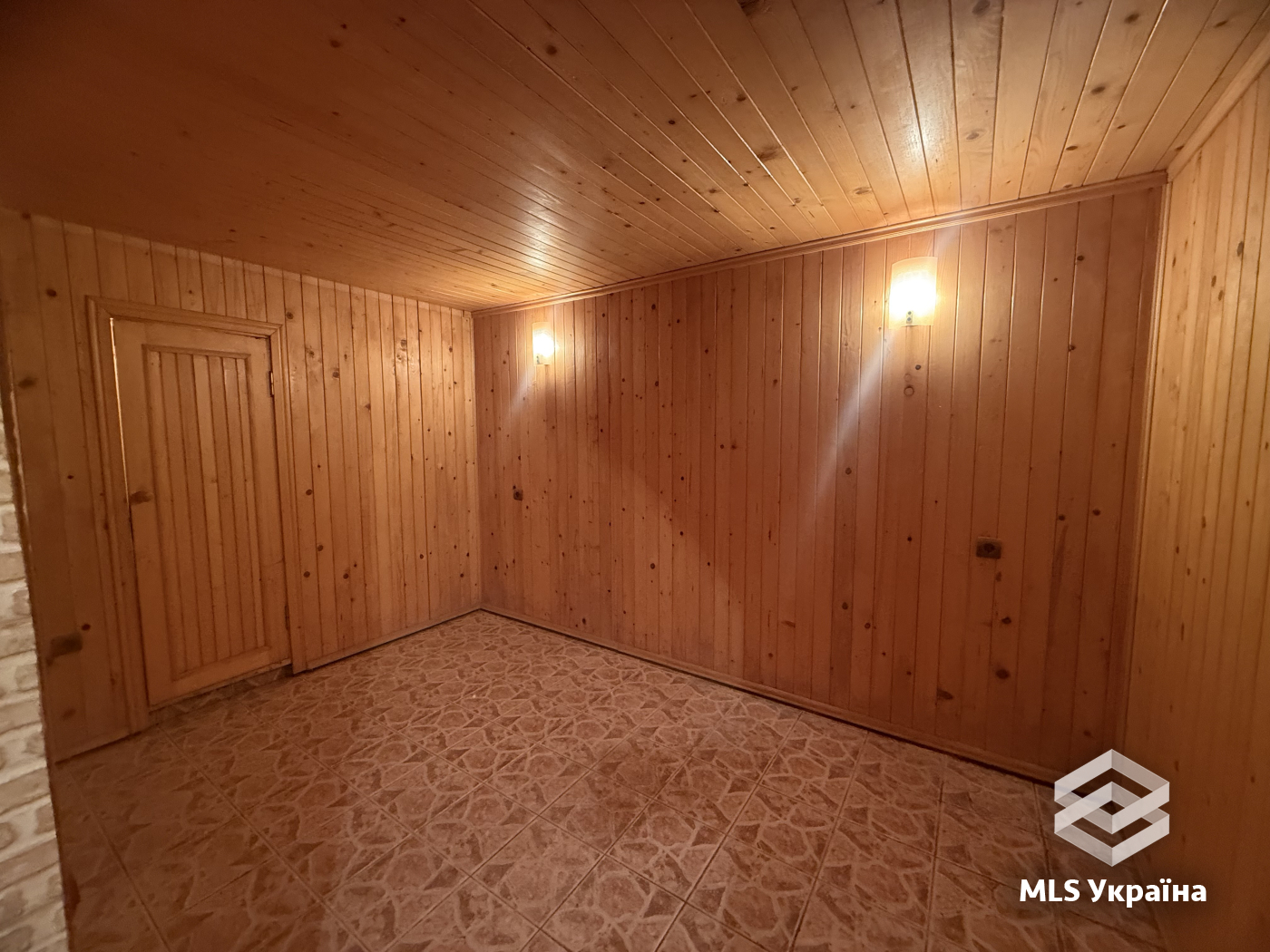 Квартири - м. Чернівці, Центр - 4 кімн., 163.1 м²