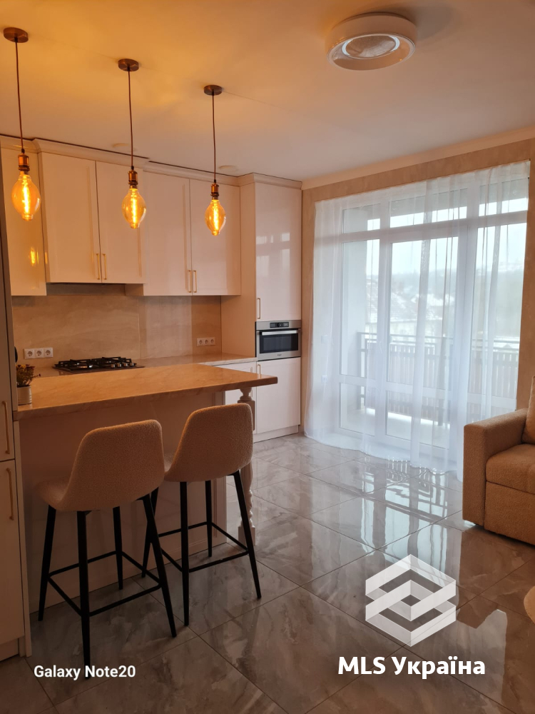 Квартири - м. Чернівці, Роша Клуб - 1 кімн., 58 м²