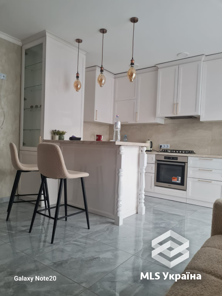 Квартири - м. Чернівці, Роша Клуб - 1 кімн., 58 м²