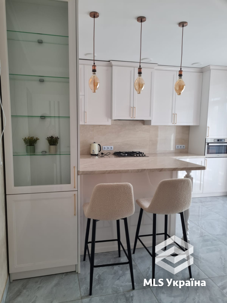 Квартири - м. Чернівці, Роша Клуб - 1 кімн., 58 м²