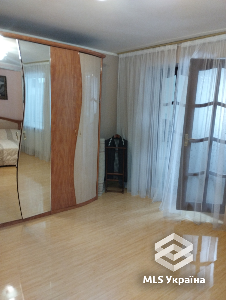 1-комнатная квартира по адресу ул. Руставели шота (площадь 126 м²) 1-комнатная квартира по адресу ул. Руставели шота (площадь 126 м²) - Atlanta.ua