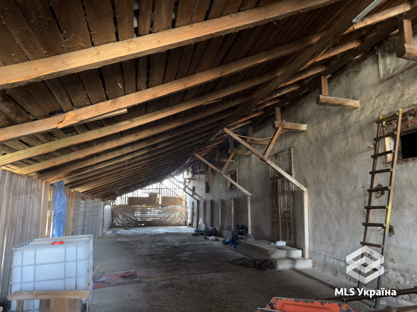 Комерційна нерухомість - с. Драчинці - 427 м²