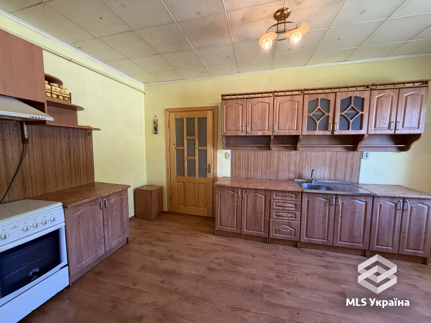 Комерційна нерухомість - с. Банилів - 141.9 м²