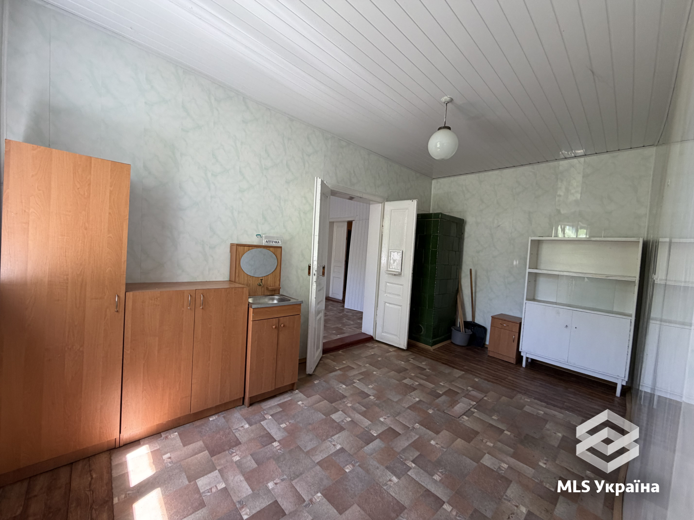Комерційна нерухомість - с. Банилів - 141.9 м²