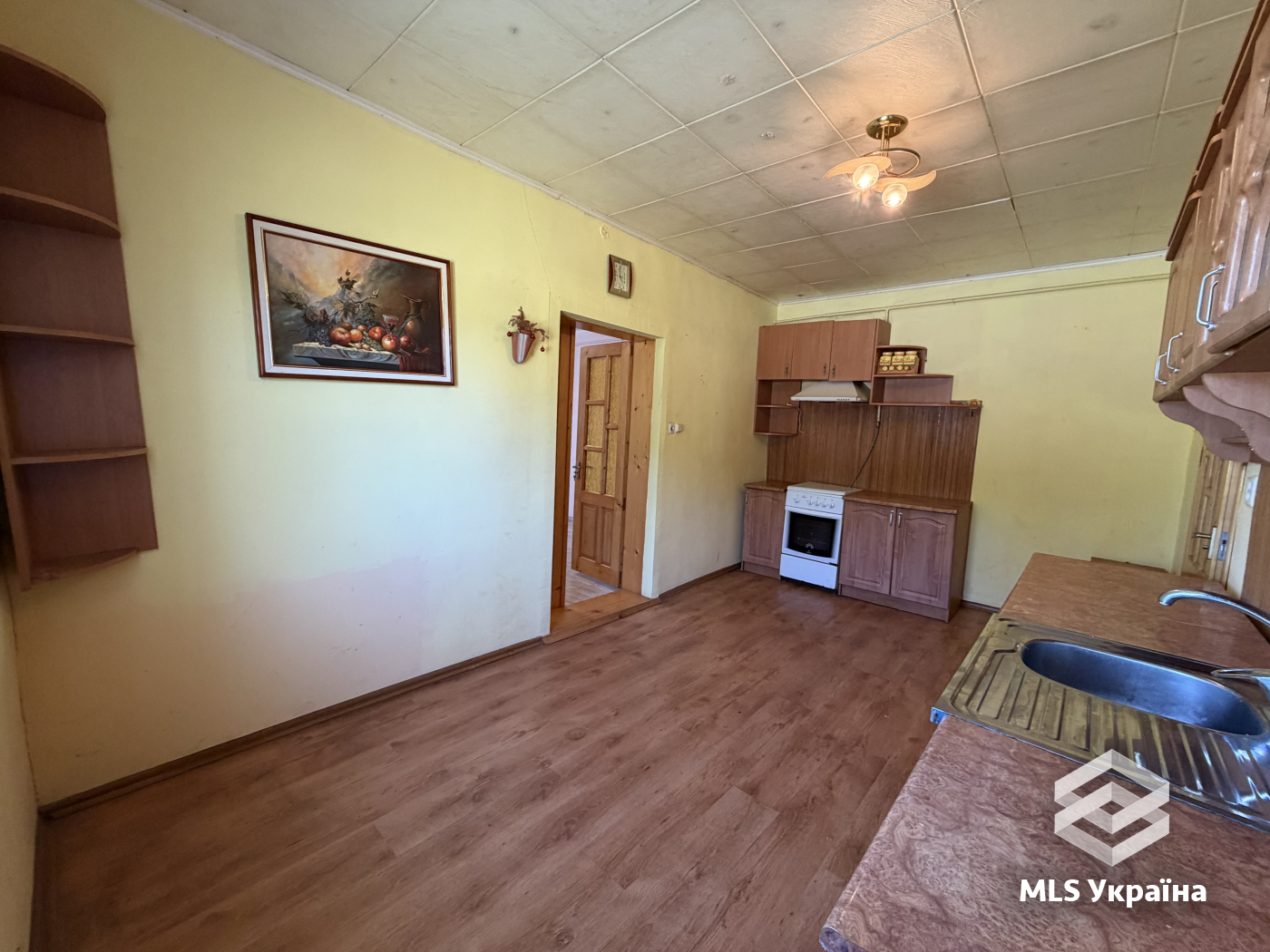 Комерційна нерухомість - с. Банилів - 141.9 м²