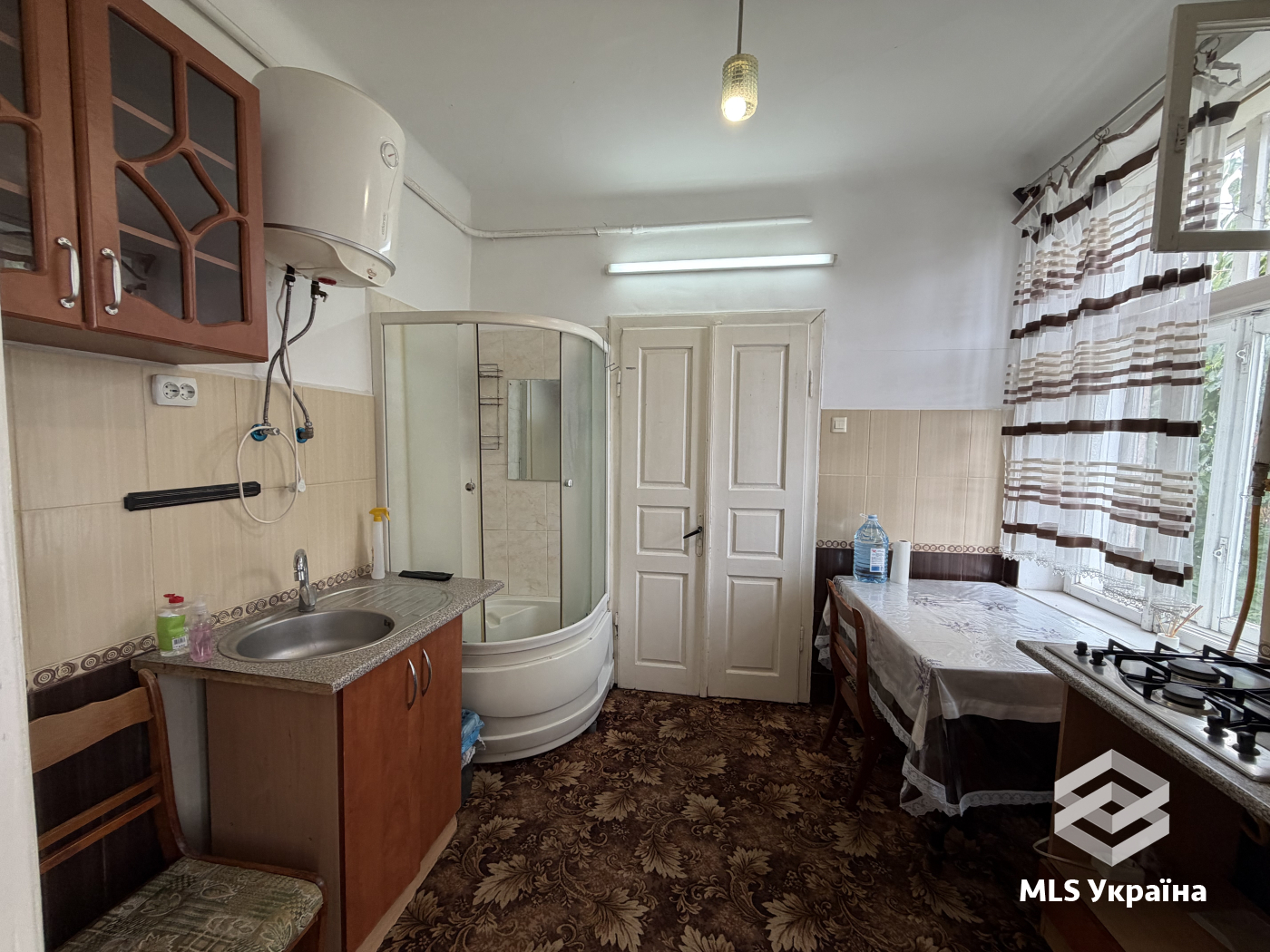 Квартири - м. Чернівці, Центр - 2 кімн., 38 м²