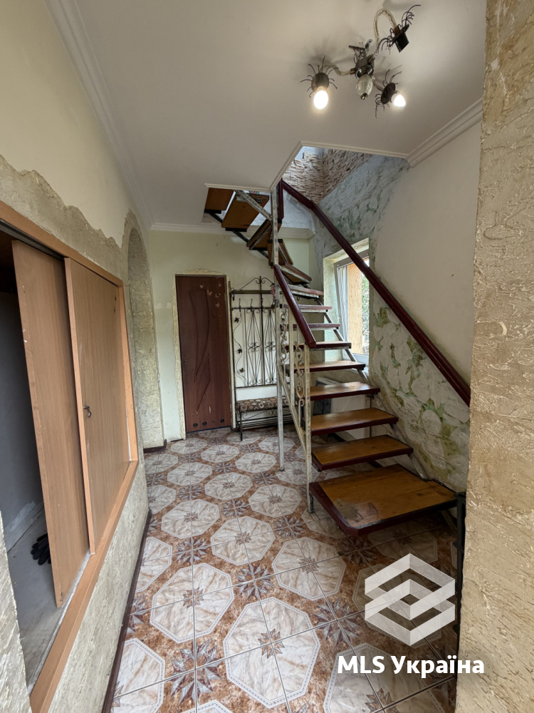 Будинки/Котедж - м. Чернівці, Садгора - 4 кімн., 140 м²