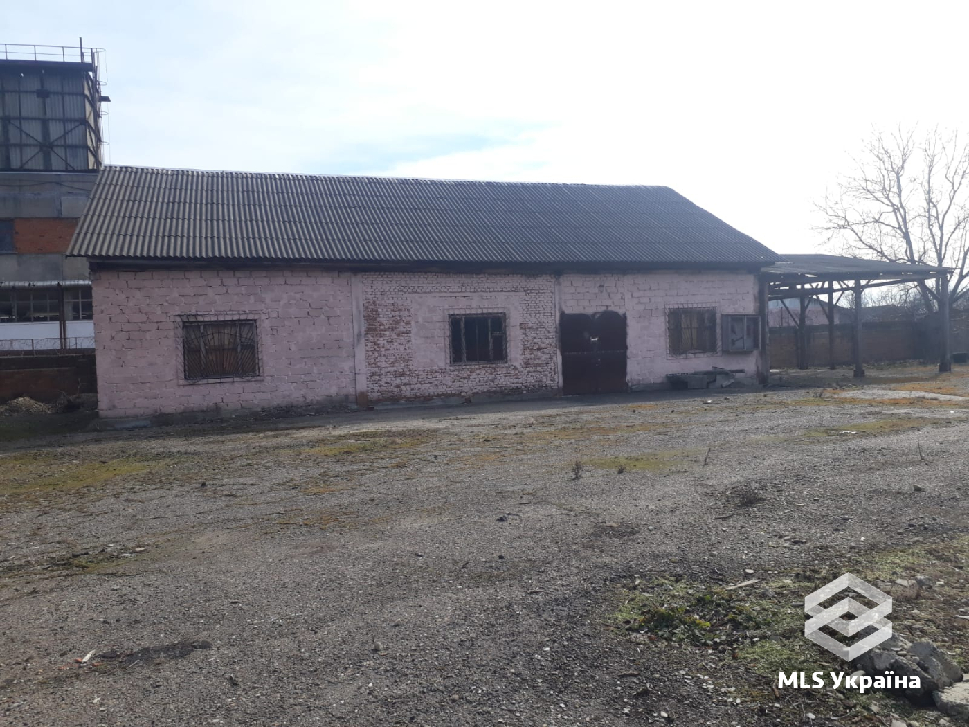 Комерційна нерухомість - м. Чернівці, Садгора - 4000 м²