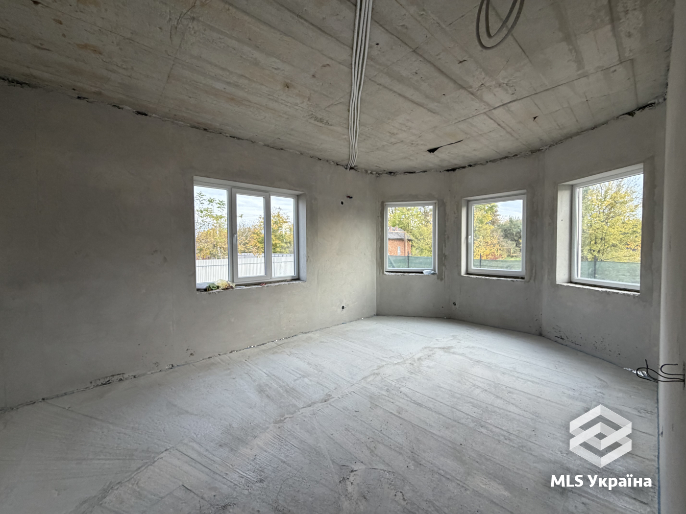 Будинки/Котедж - с. Шипинці - 4 кімн., 150 м²