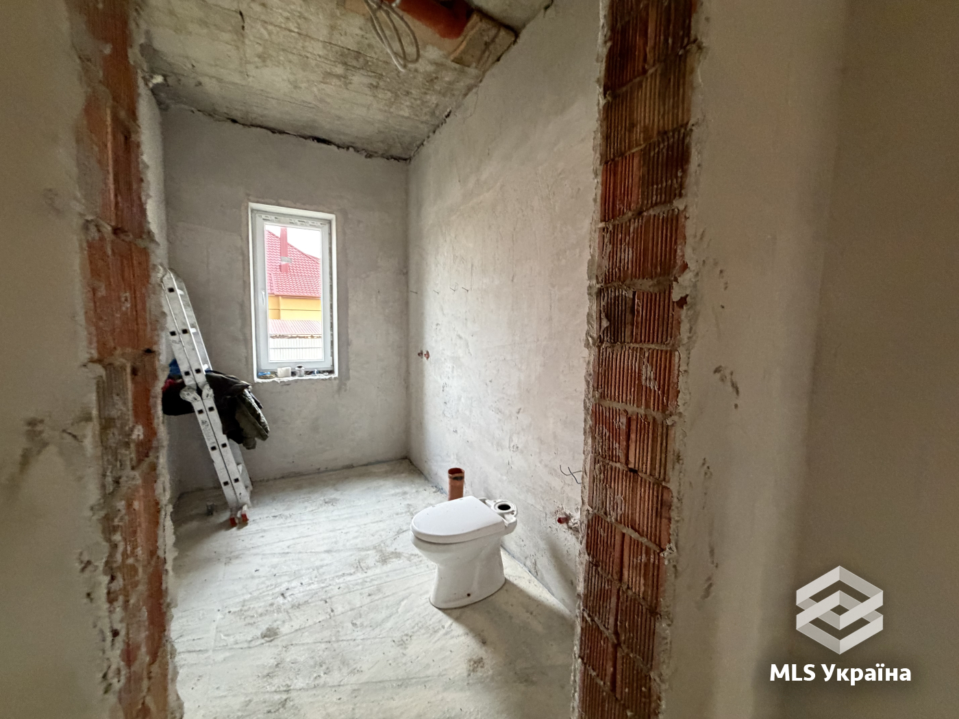 Будинки/Котедж - с. Шипинці - 4 кімн., 150 м²