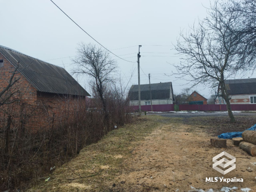 Хмельницька обл., с. Скаржинці, вул. Шевченка