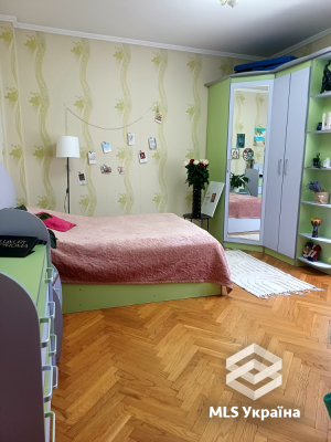 Чернівецька обл., м. Чернівці, вул. Українська