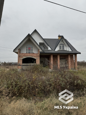 Чернівецька обл., с. Мамаївці, вул. Єсеніна