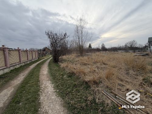 Чернівецька обл., м. Чернівці, вул. Дібровецька