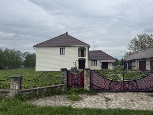 Чернівецька обл., с. Лукавці, вул. Залізнична
