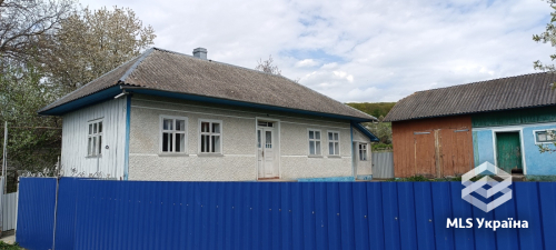 Чернівецька обл., с. Горішні Шерівці, вул. Підлісна