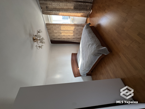 Чернівецька обл., м. Чернівці, вул. Головна