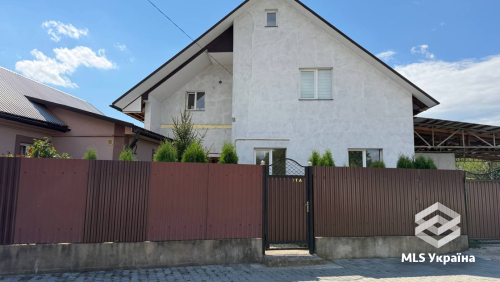 Чернівецька обл., м. Чернівці, вул. Межиріцька
