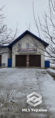 Чернівецька обл., с. Остриця, вул. Емінеску