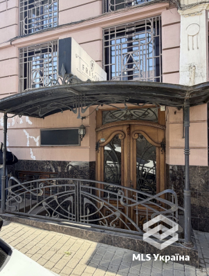 Чернівецька обл., м. Чернівці, вул. Горького Максима